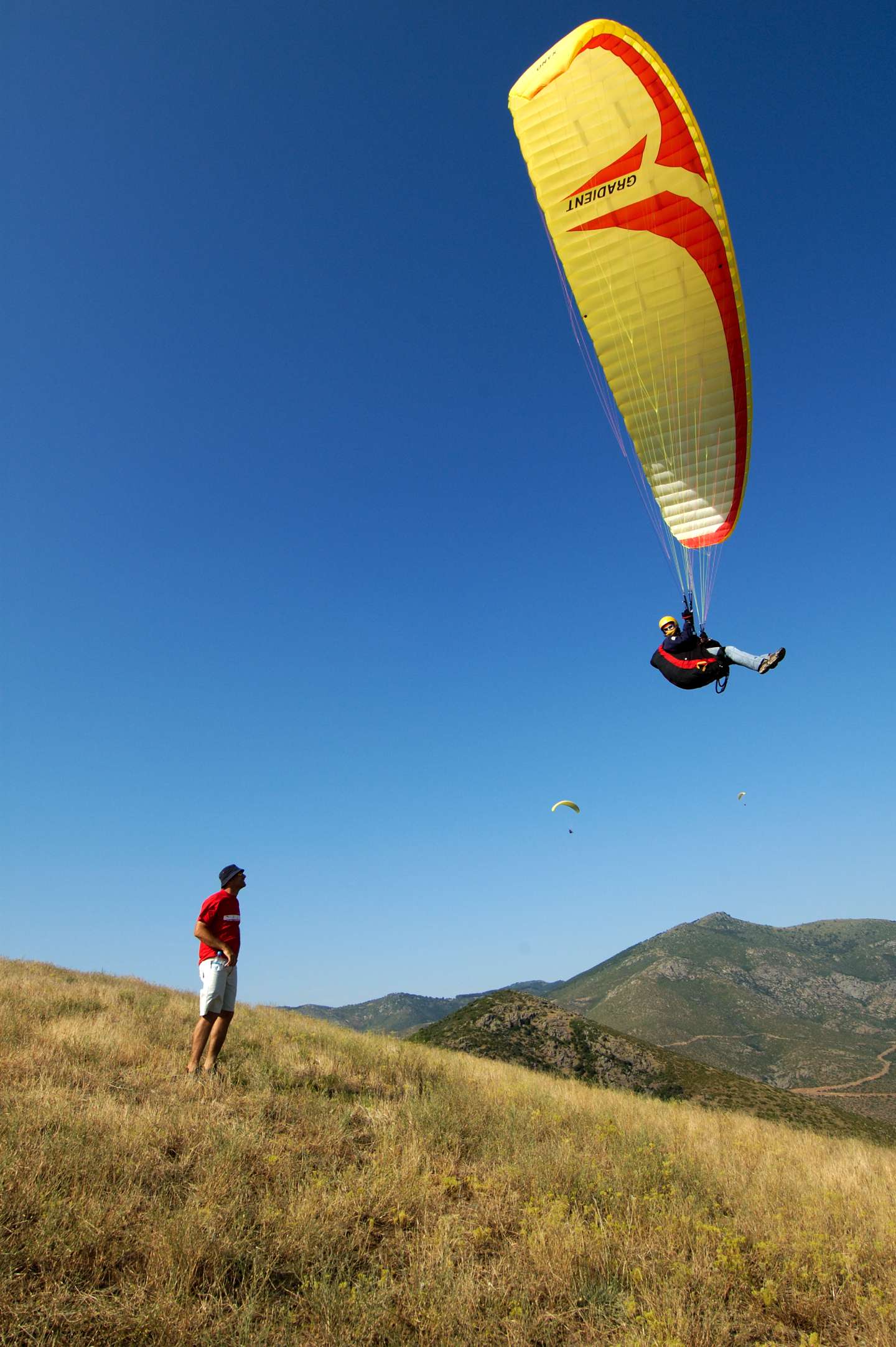 paragliding-in-halkidiki-departing-from-glarokavos-mola-kaliva